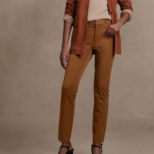 EUC Banana Republic Sloan Pant Brown Size 8